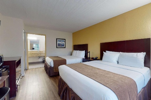 Rodeway Inn & Suites Fort Lauderdale Airport & Cruise Port image 19